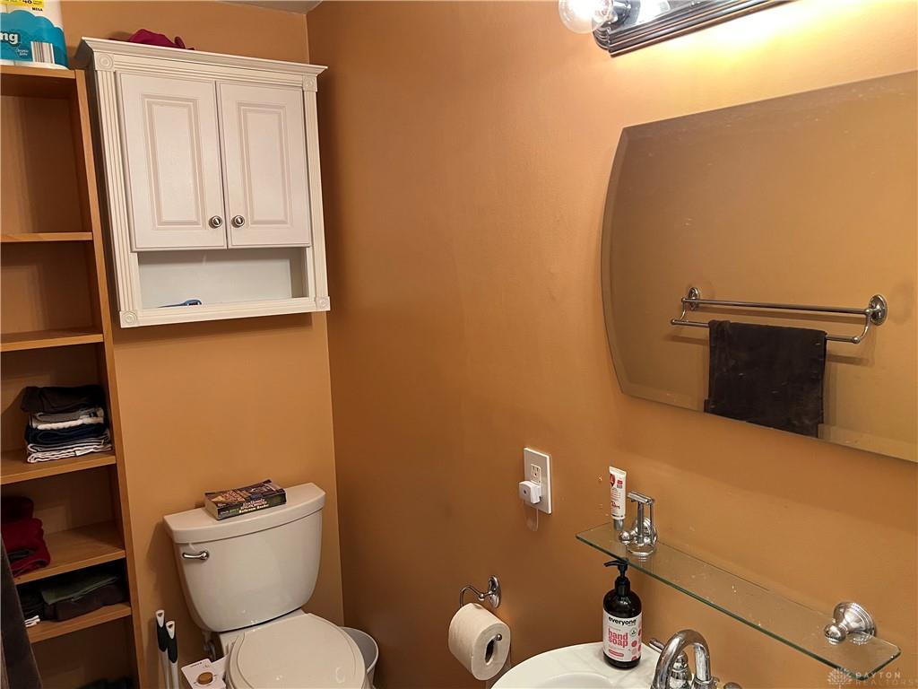 7711 Rothfield Property Photo 11
