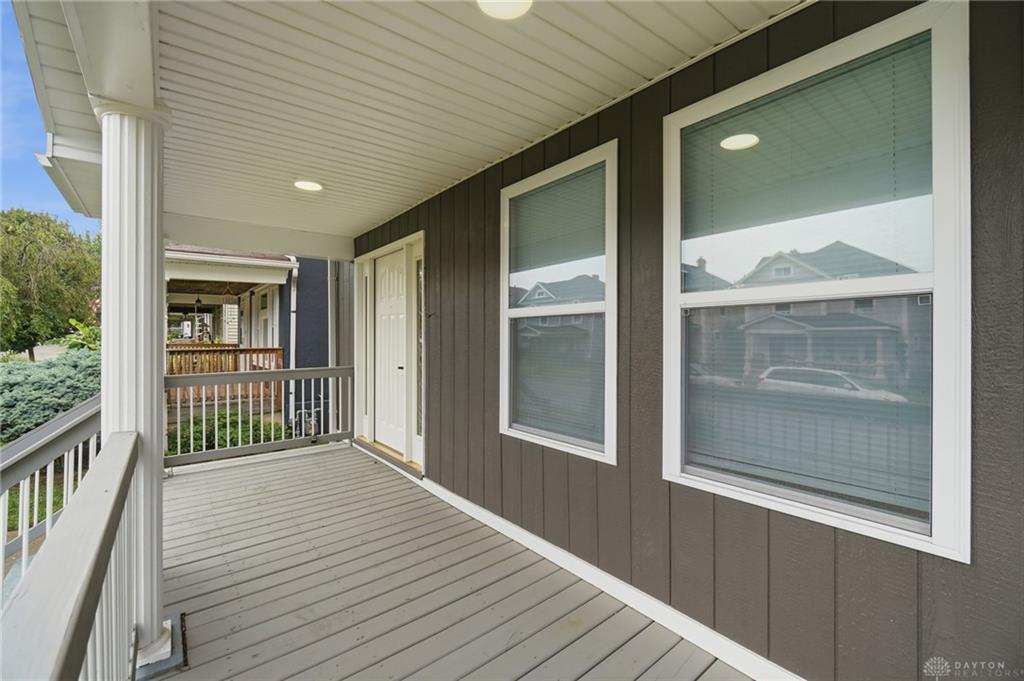 716 Wellmeier Property Photo 8