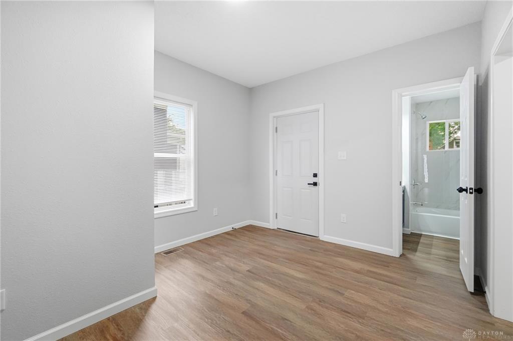 716 Wellmeier Property Photo 27