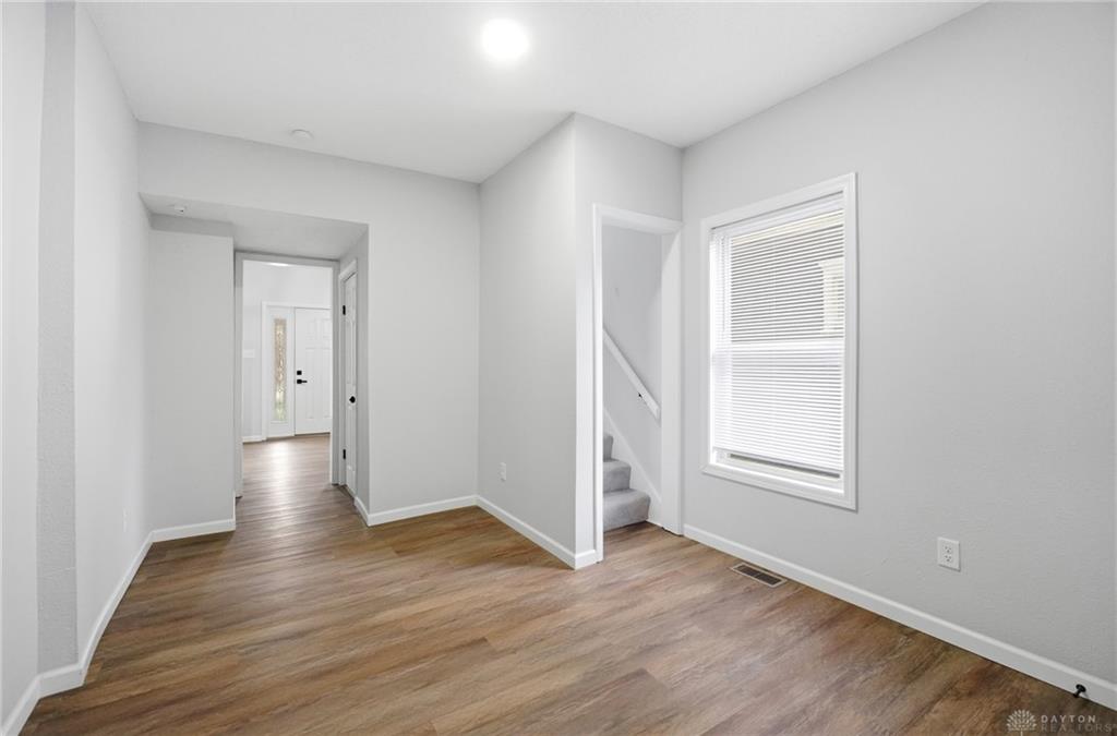 716 Wellmeier Property Photo 28