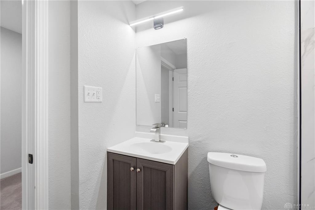 716 Wellmeier Property Photo 43