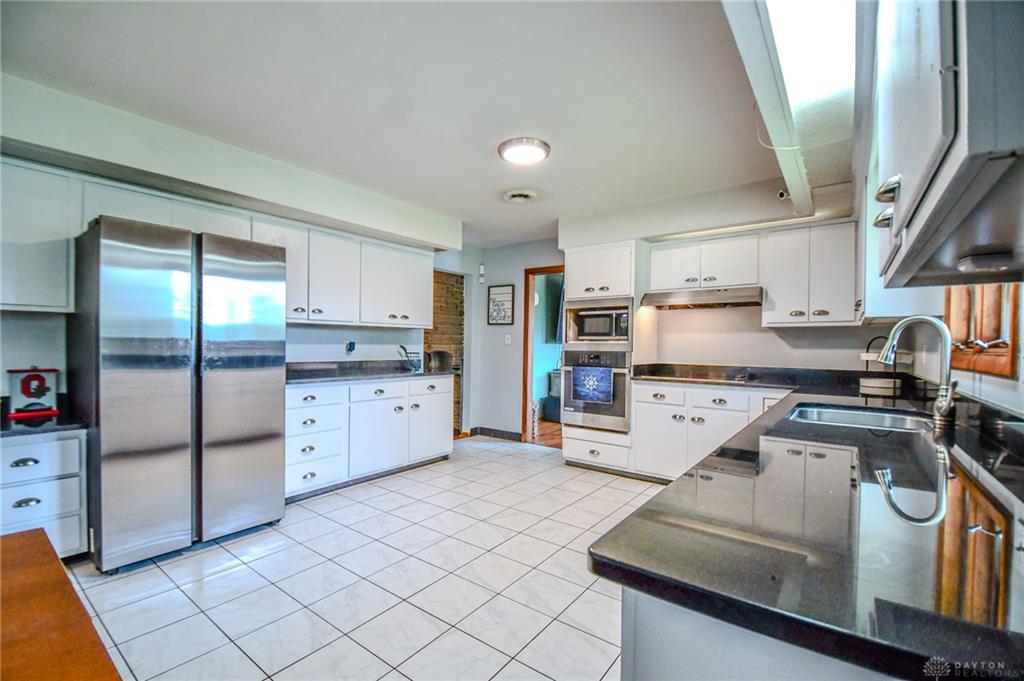 3290 Ridgeview Property Photo 3