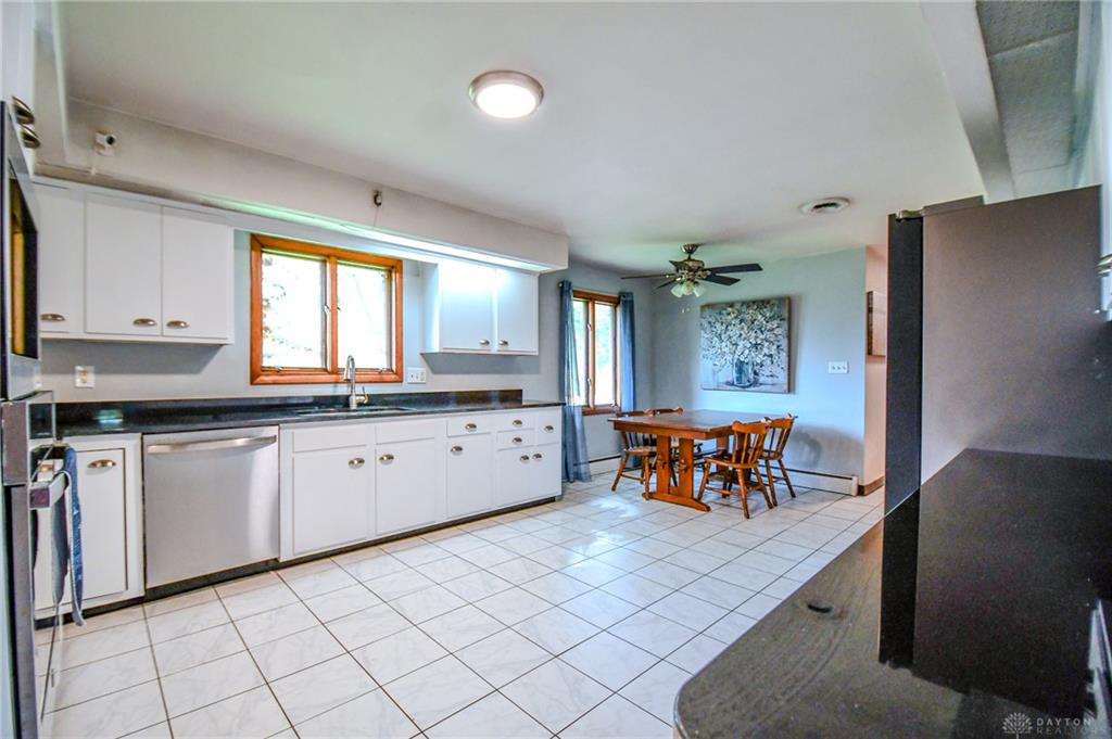 3290 Ridgeview Property Photo 4