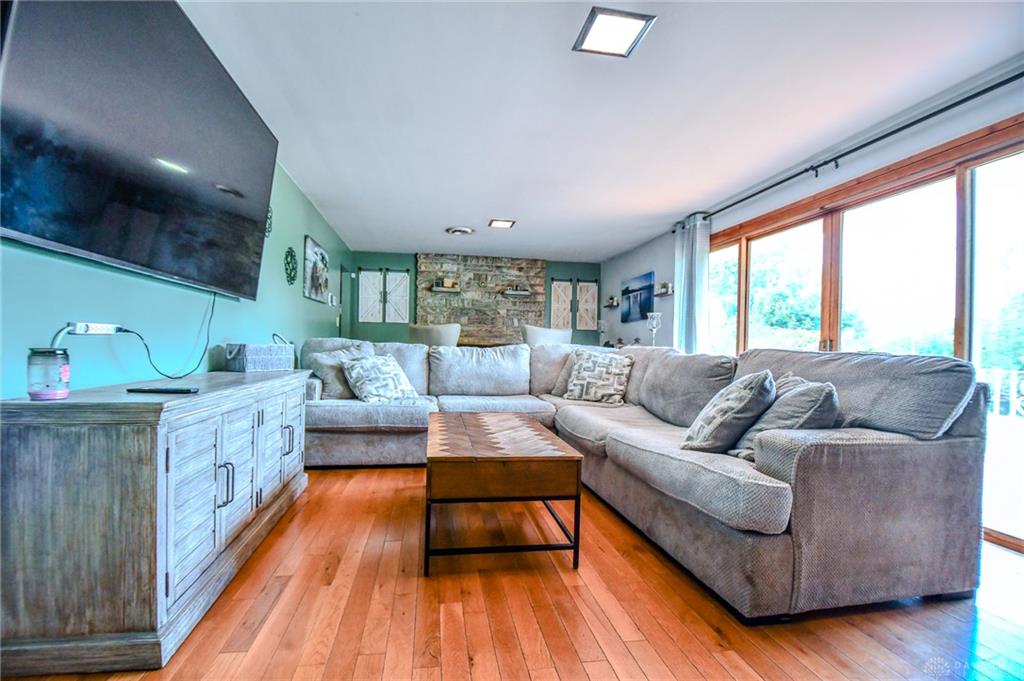 3290 Ridgeview Property Photo 6