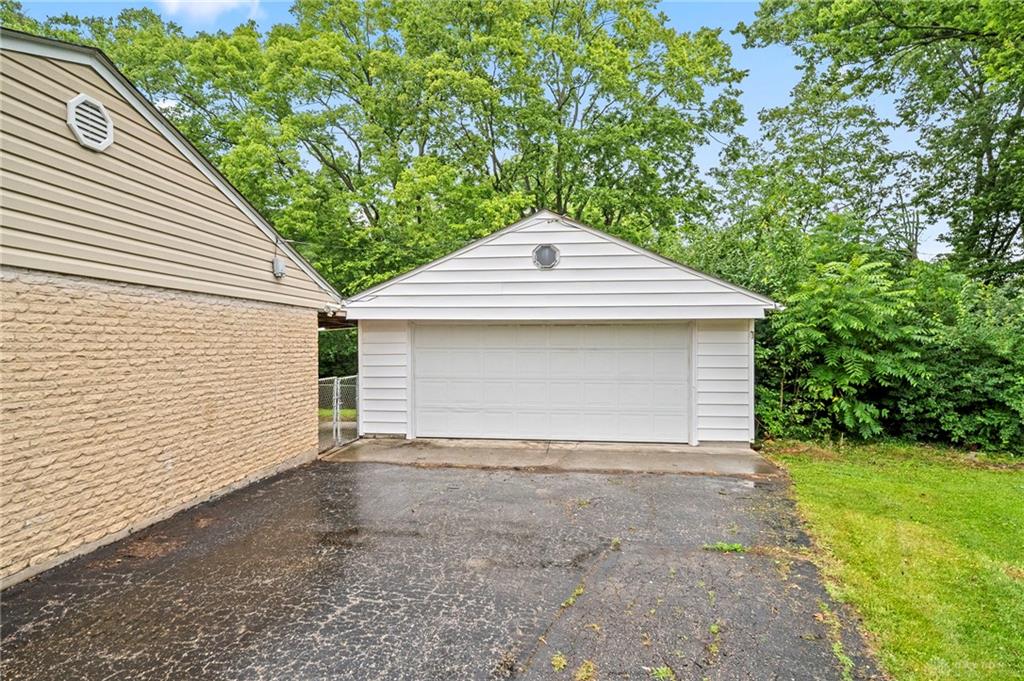 6006 Hyacinth Property Photo 2