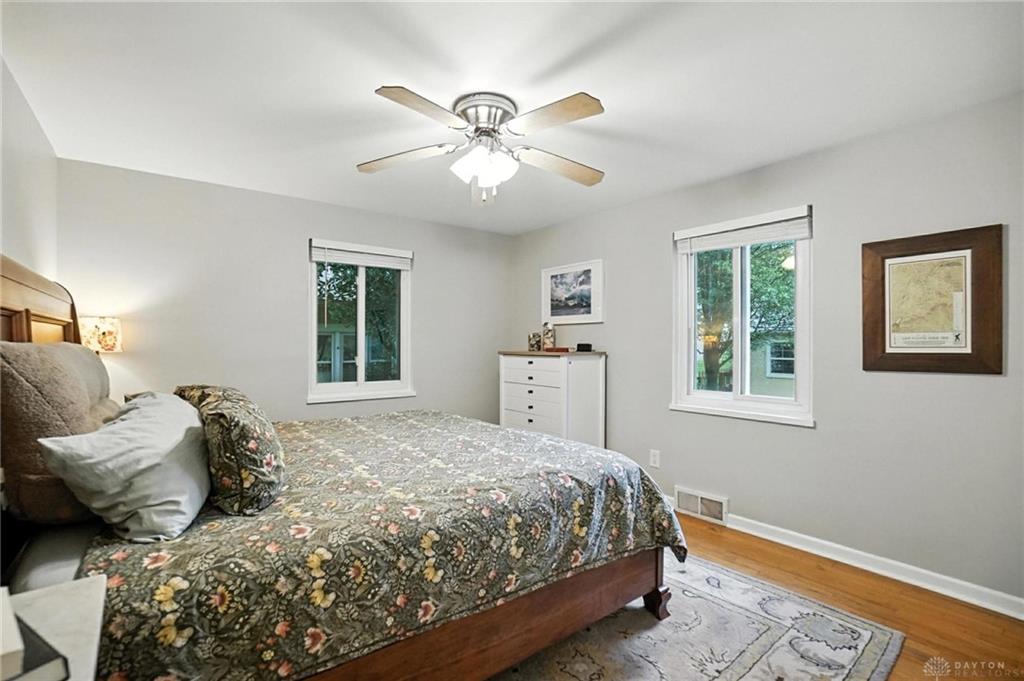 108 Napoleon Property Photo 14