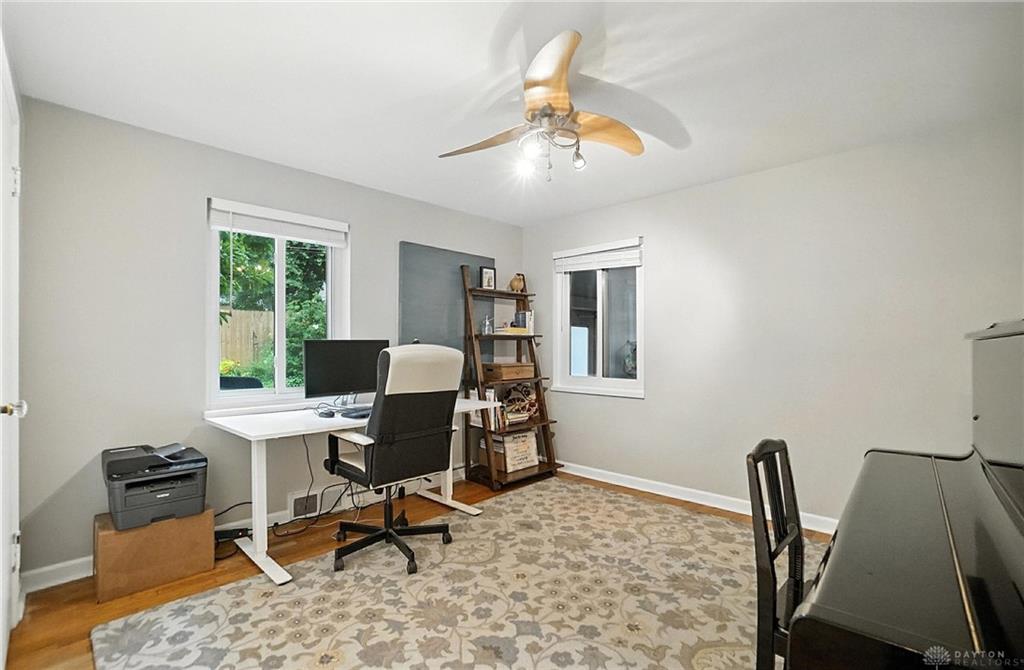 108 Napoleon Property Photo 19