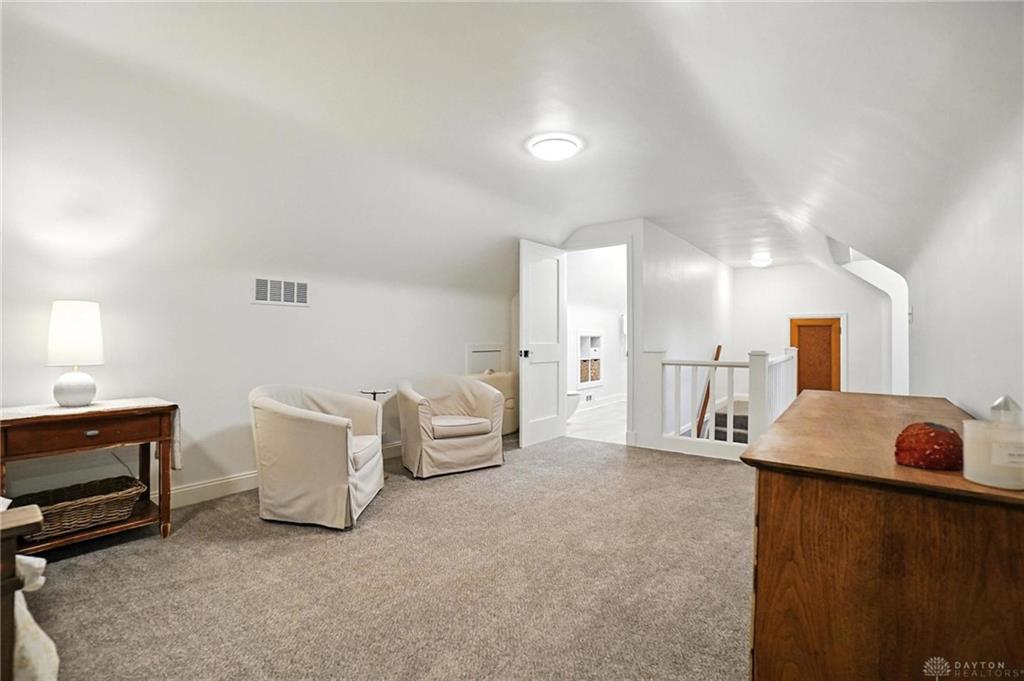 108 Napoleon Property Photo 25