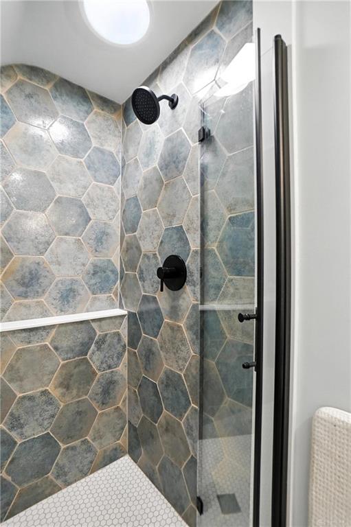 108 Napoleon Property Photo 29