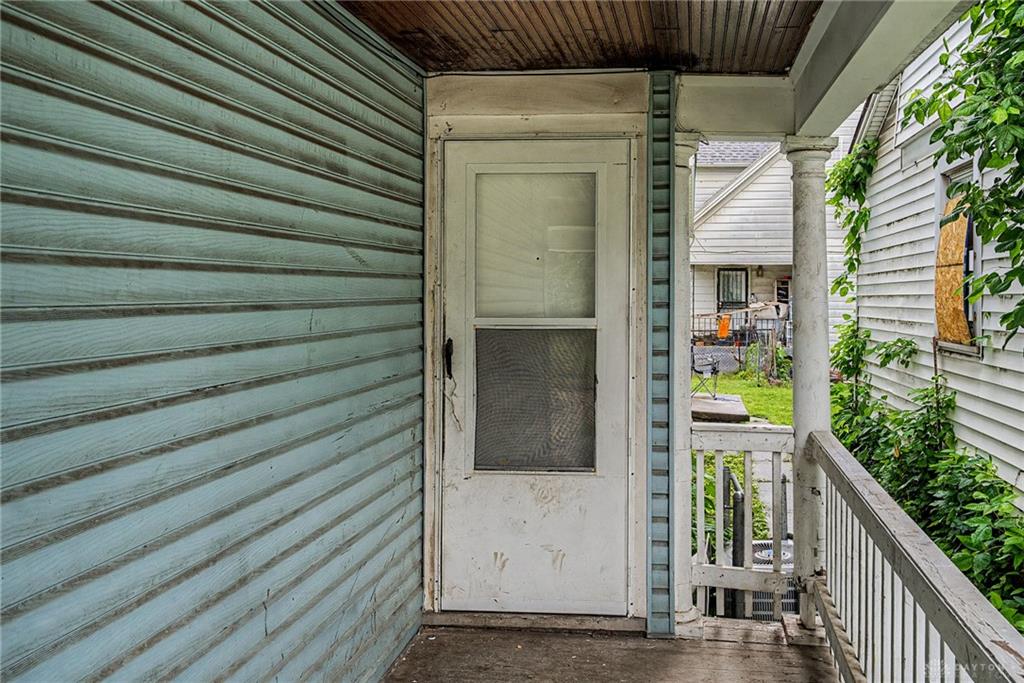 1705 W 5th Property Photo 5