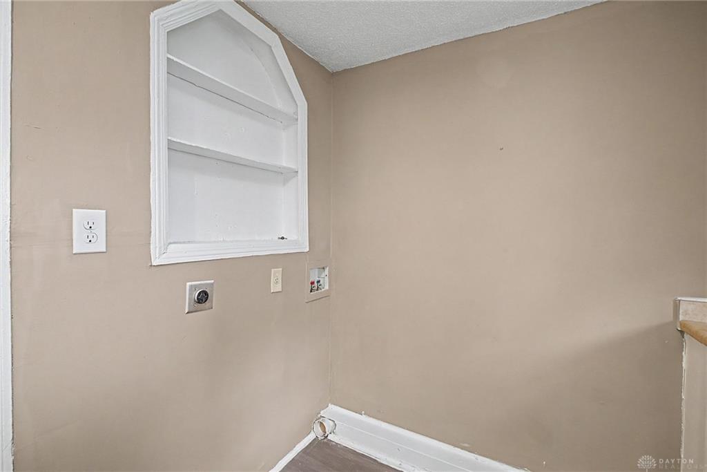 1705 W 5th Property Photo 18