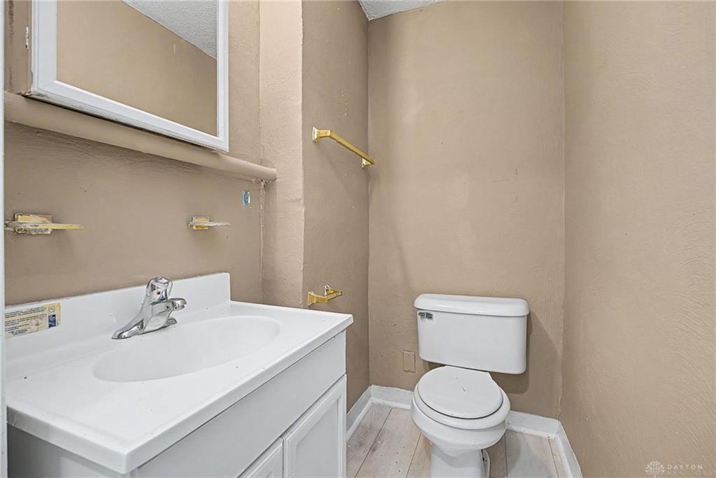 1705 W 5th Property Photo 19