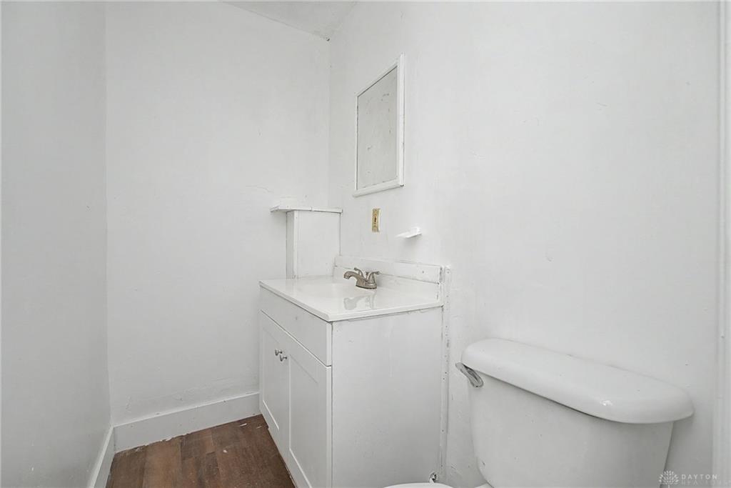 1705 W 5th Property Photo 43
