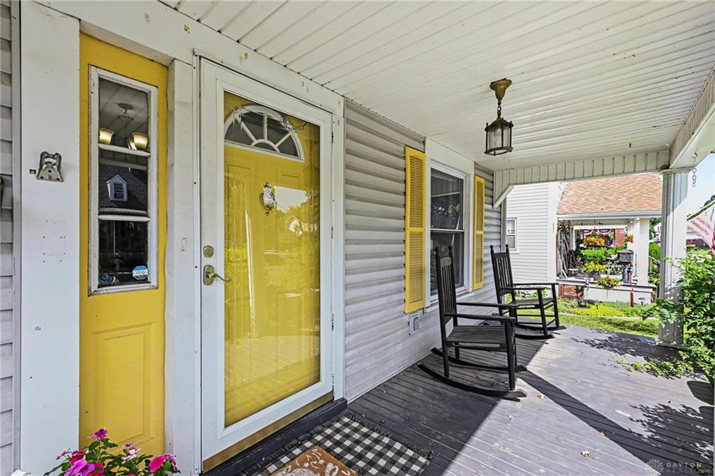 1110 Scudder Property Photo 5