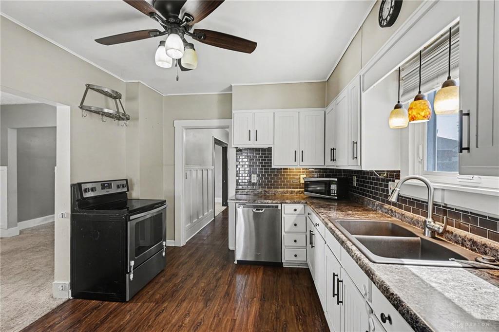 1110 Scudder Property Photo 12