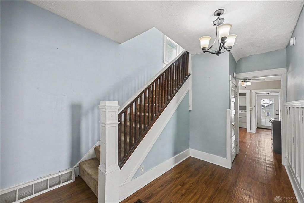 1110 Scudder Property Photo 14