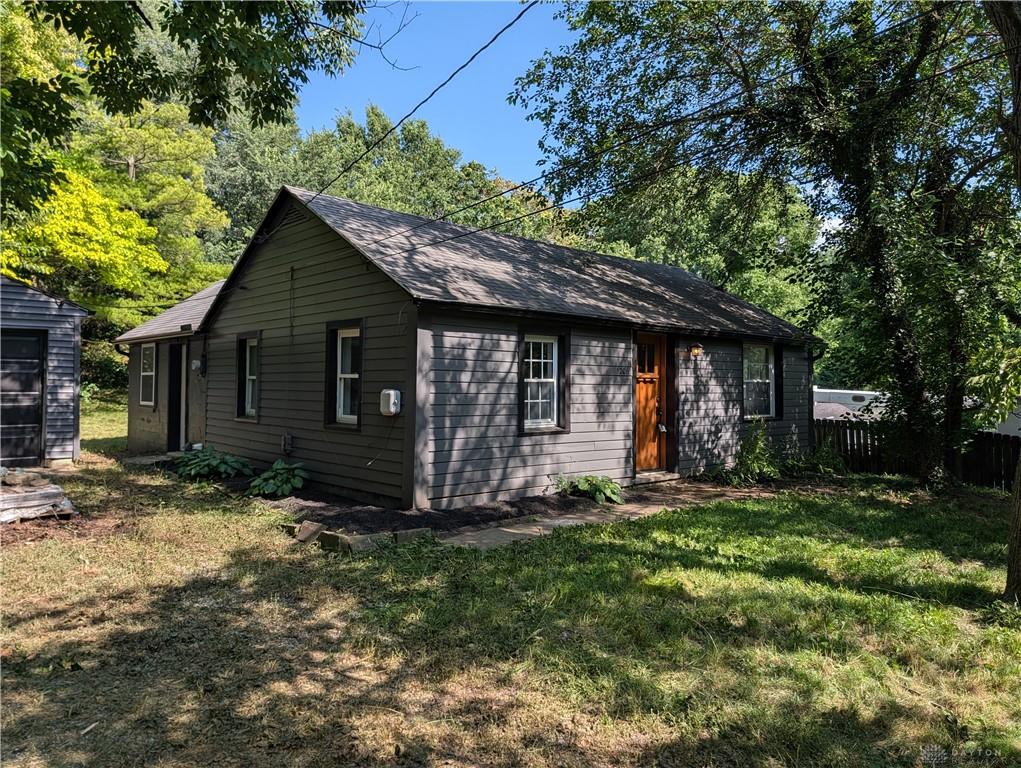 1206 Ames Property Photo 1