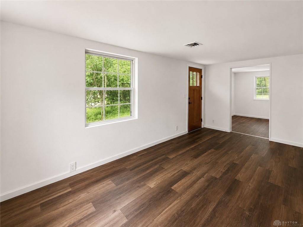 1206 Ames Property Photo 4
