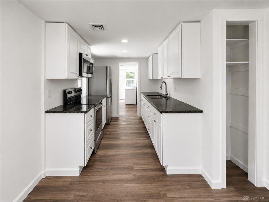 1206 Ames Property Photo 13