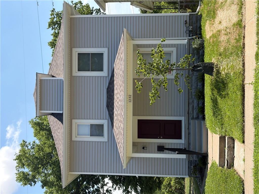 1232 Wisconsin
