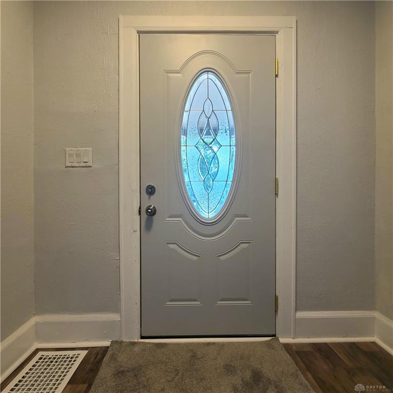 1253 Vernon Property Photo 3