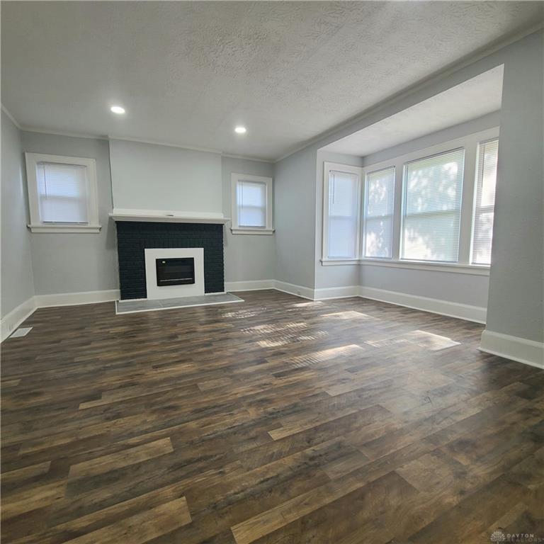 1253 Vernon Property Photo 5