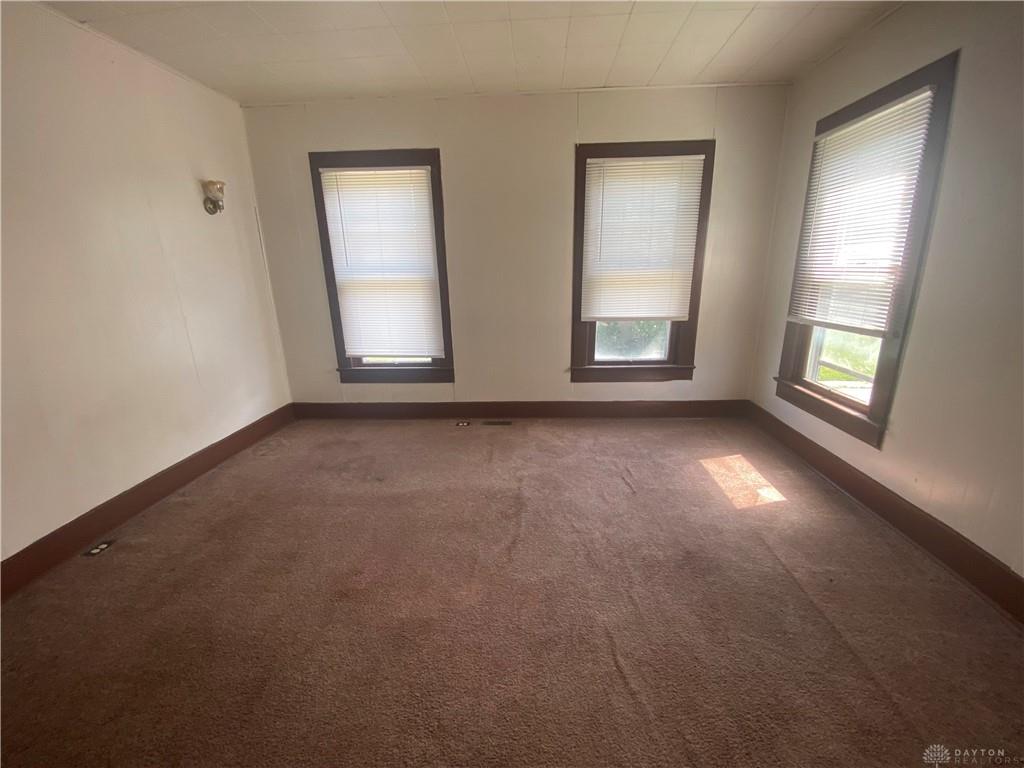 416 2nd Property Photo 9