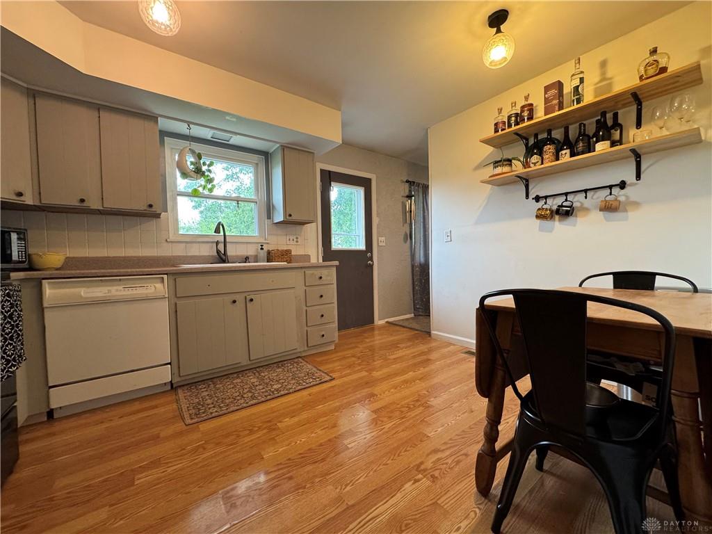 1310 Westmoor Property Photo 10