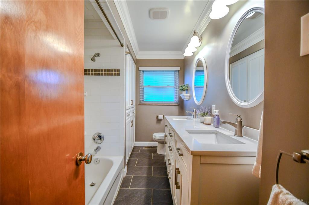101 Laurelann Property Photo 34
