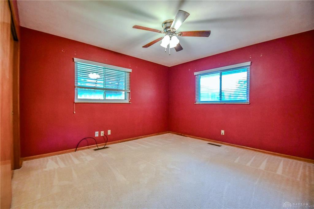 101 Laurelann Property Photo 36