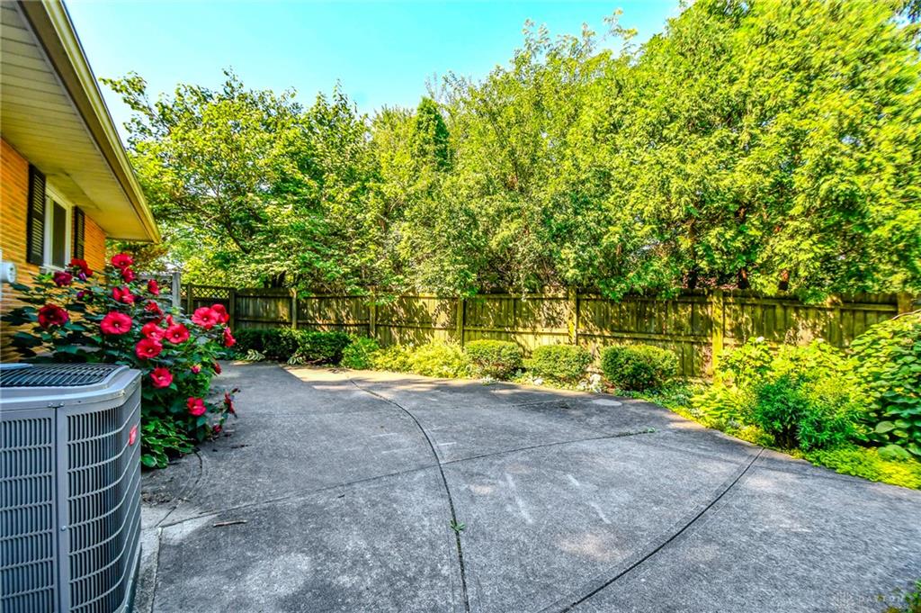 101 Laurelann Property Photo 50