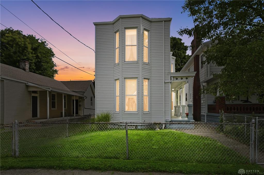 202 W 69th
