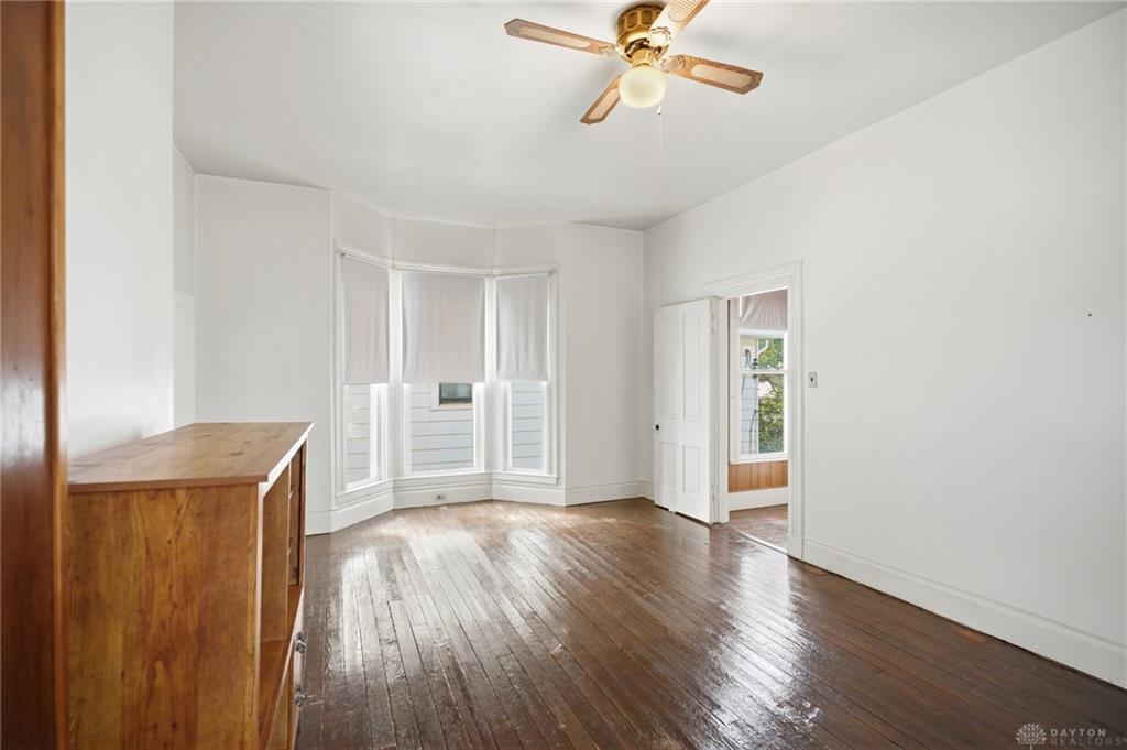 202 W 69th Property Photo 18