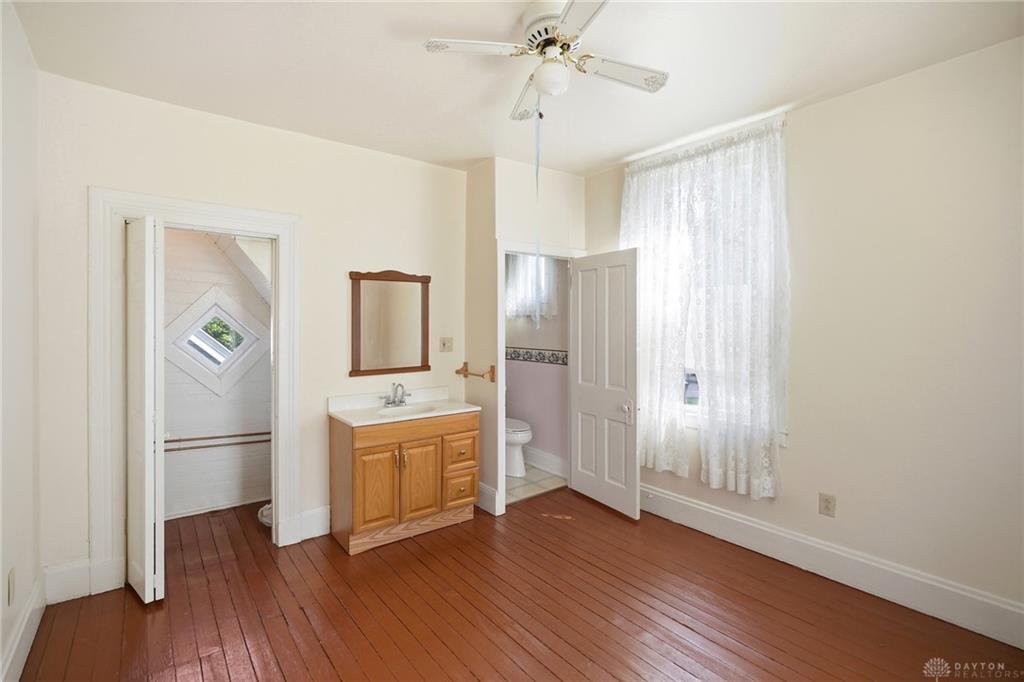 202 W 69th Property Photo 19