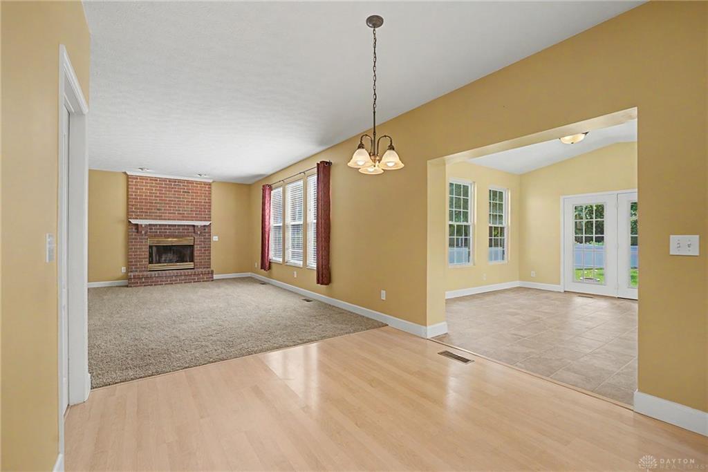 25 Clay Manor Property Photo 24