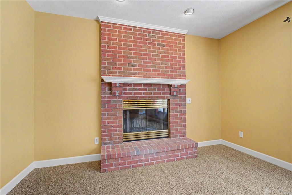 25 Clay Manor Property Photo 28