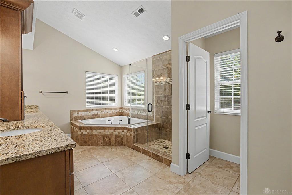 25 Clay Manor Property Photo 34