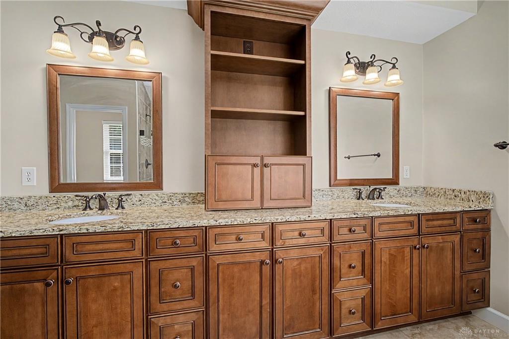 25 Clay Manor Property Photo 36