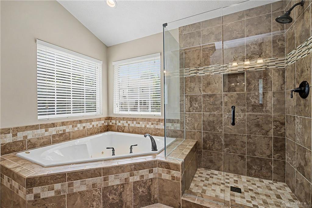 25 Clay Manor Property Photo 37