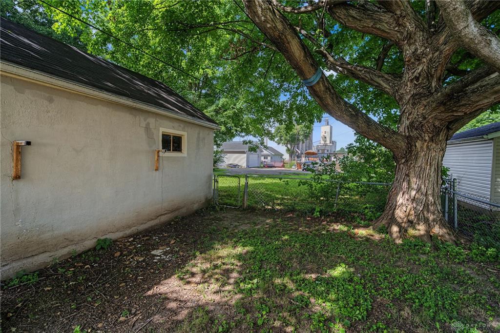 268 Center Property Photo 27