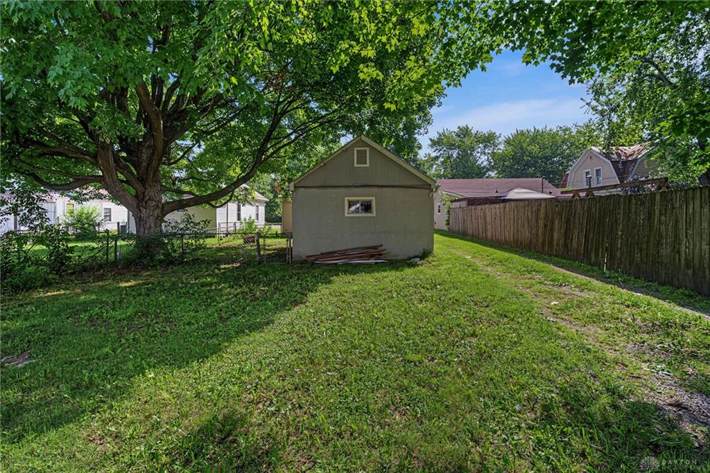268 Center Property Photo 28