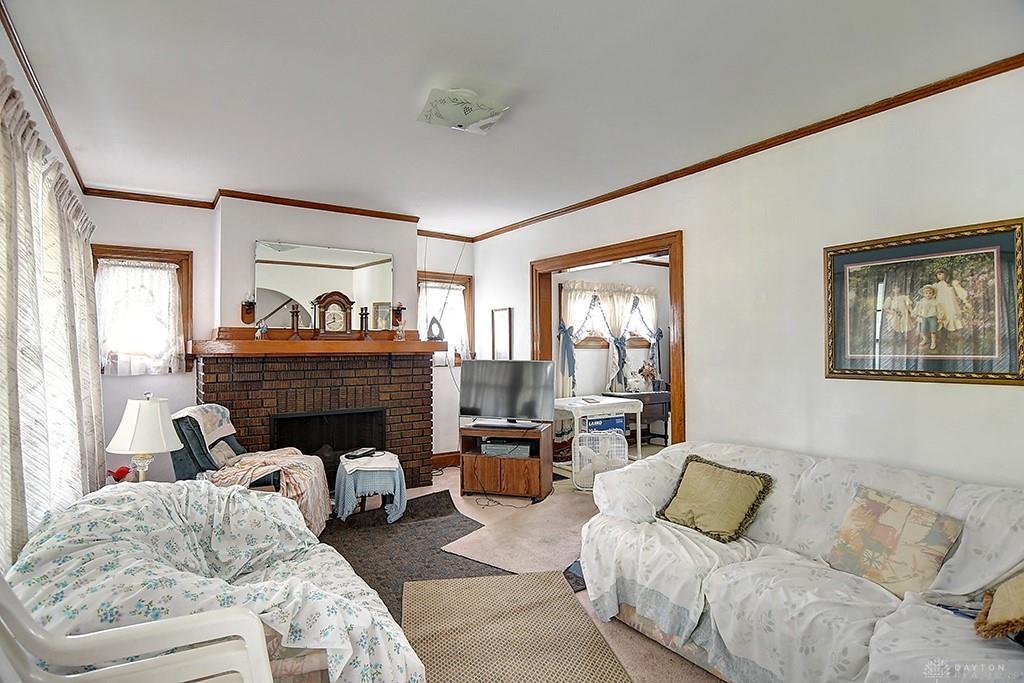1149 Holly Property Photo 4