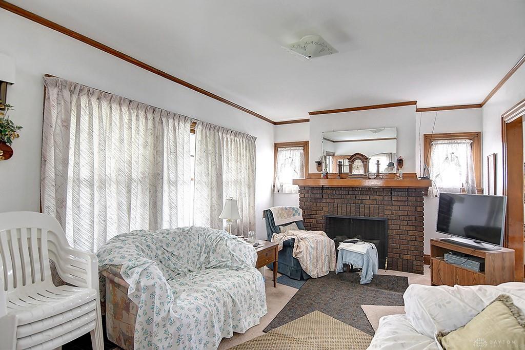 1149 Holly Property Photo 5