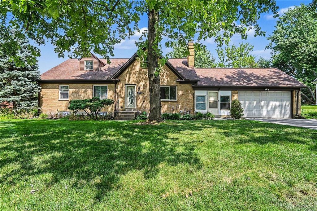 272 Maple Property Photo 2
