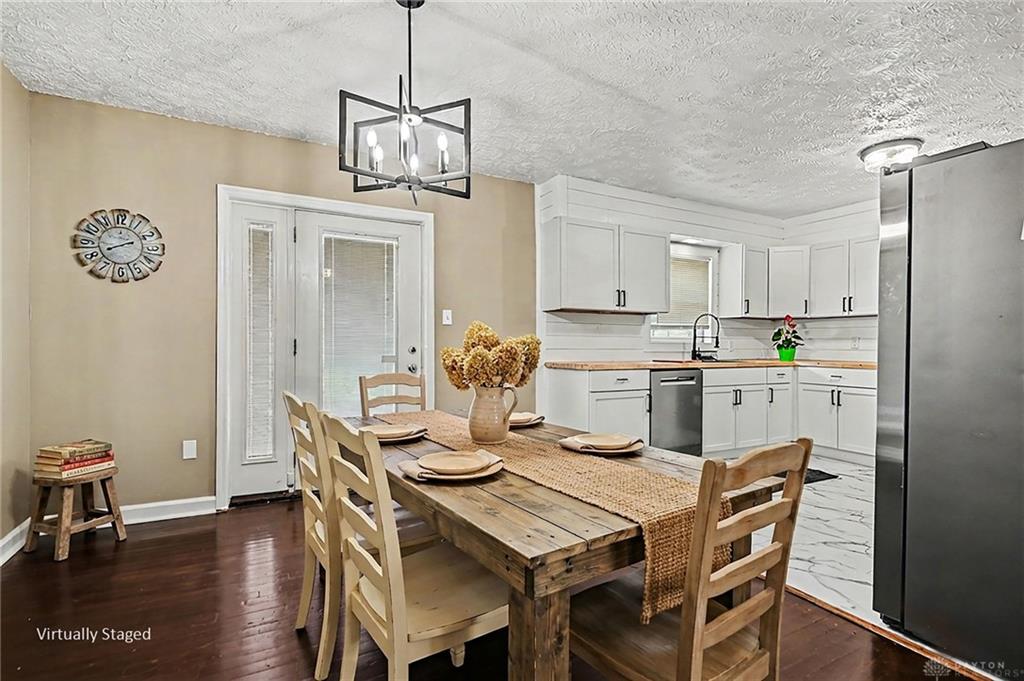 272 Maple Property Photo 9