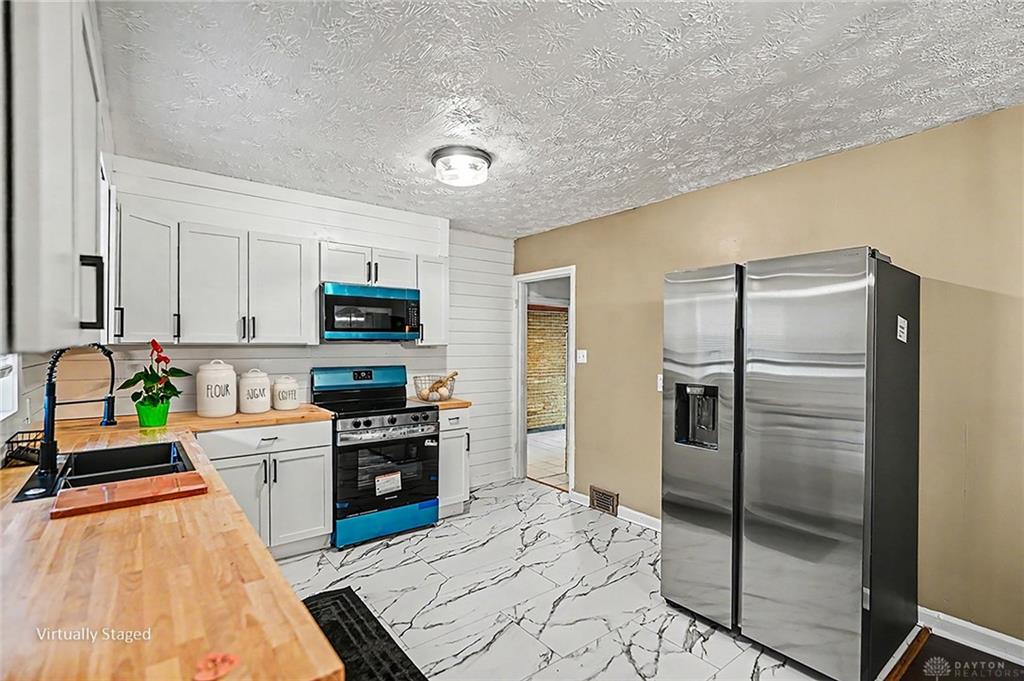 272 Maple Property Photo 11