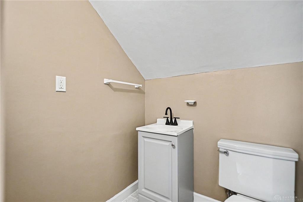 272 Maple Property Photo 23