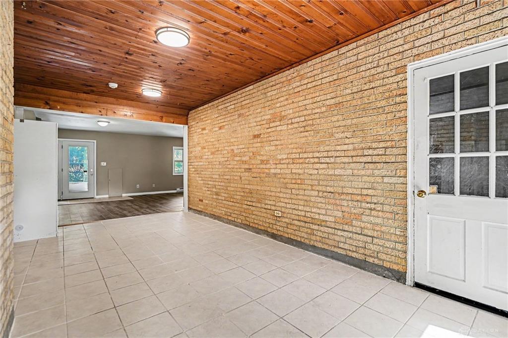 272 Maple Property Photo 25