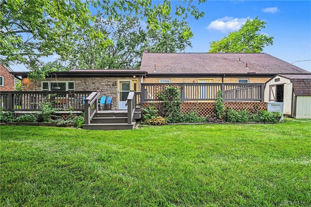 272 Maple Property Photo 28