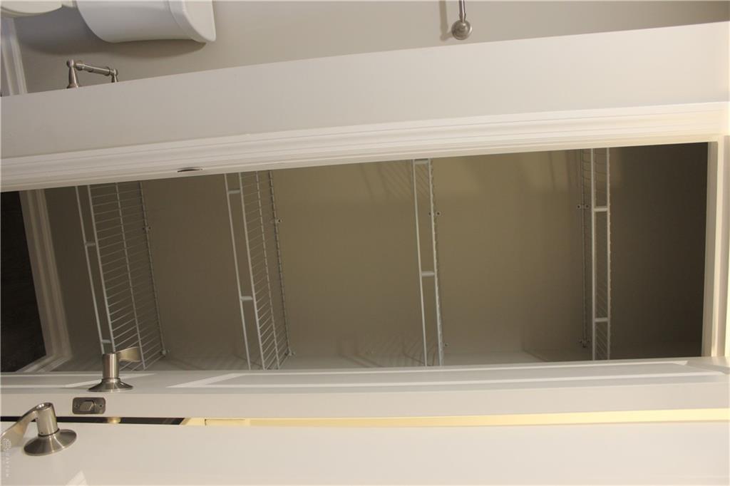 512 Campbell Property Photo 26